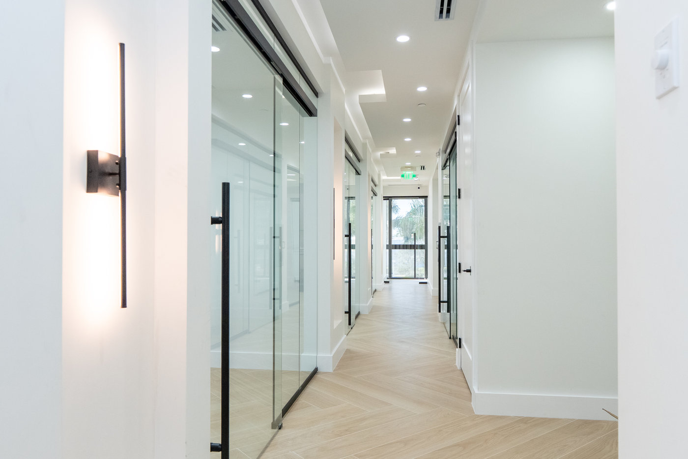 BOND Aesthetic office